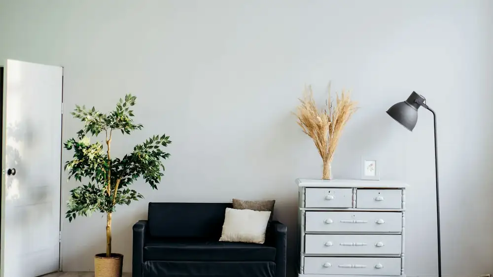 Lighting a Small Flat: How Light Changes the Size of a Room